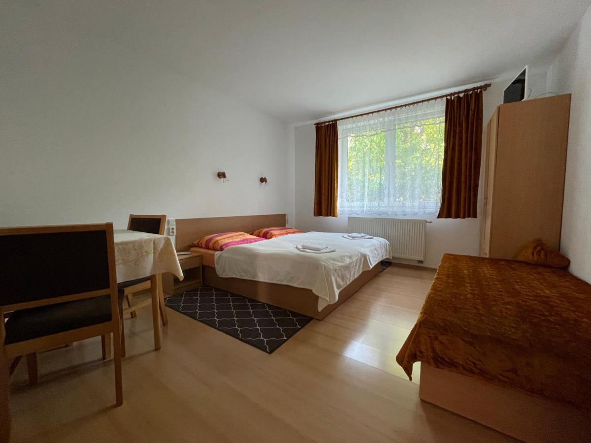 Apartamento Privat Hotos Liptovský Mikuláš Exterior foto